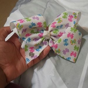 Bowdacious jojo bow